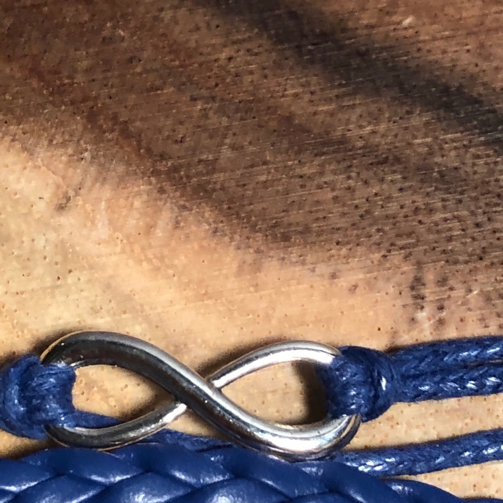 NWY 5 strand Navy Leather Bracelet 7” 2” extender - Picture 3 of 11